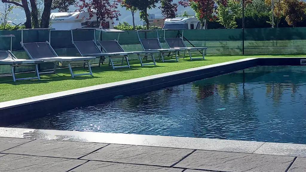 Agritur ArcoSole B&B Camping in Arco mit Stellplätzen und Pool – 3