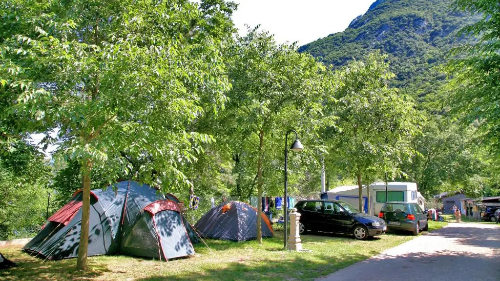 Camping Alpino - Nature Village – Campingplatz am Gardasee bei Malcesine – 2