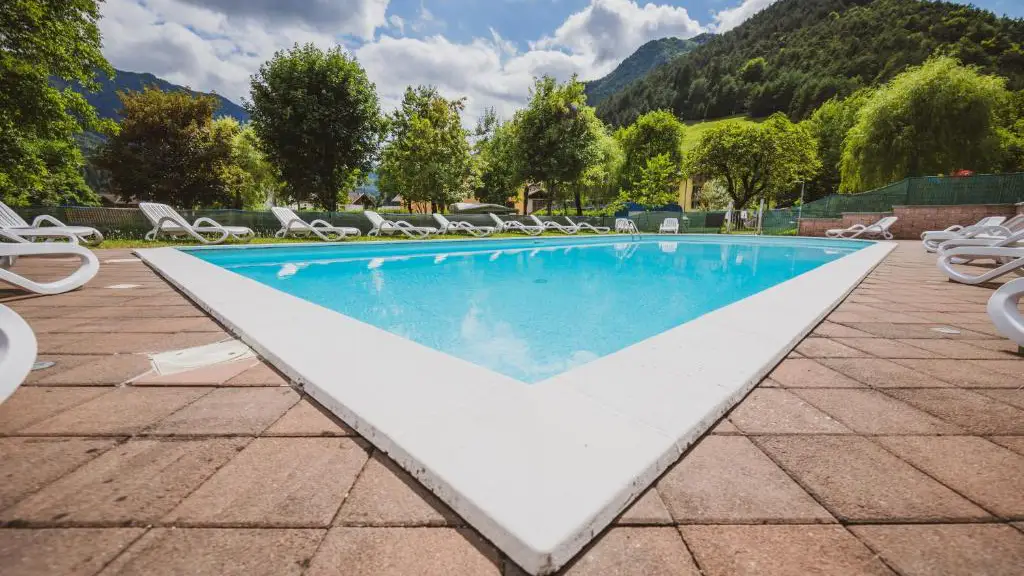 Camping Casavecchia in Tiarno di Sopra in the Ledro Valley with pool and green pitches – 4