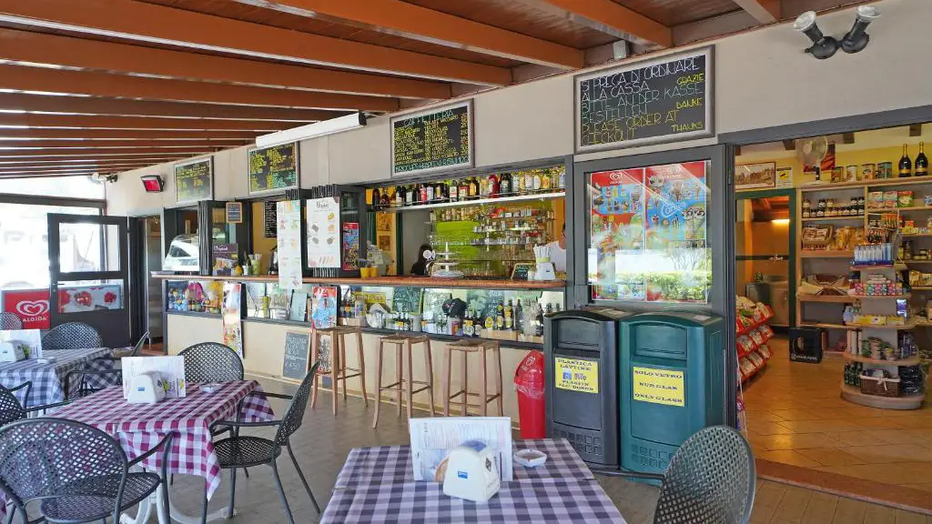 Camping Spiaggia d'Oro – campsite on Lake Garda near Lazise – 4