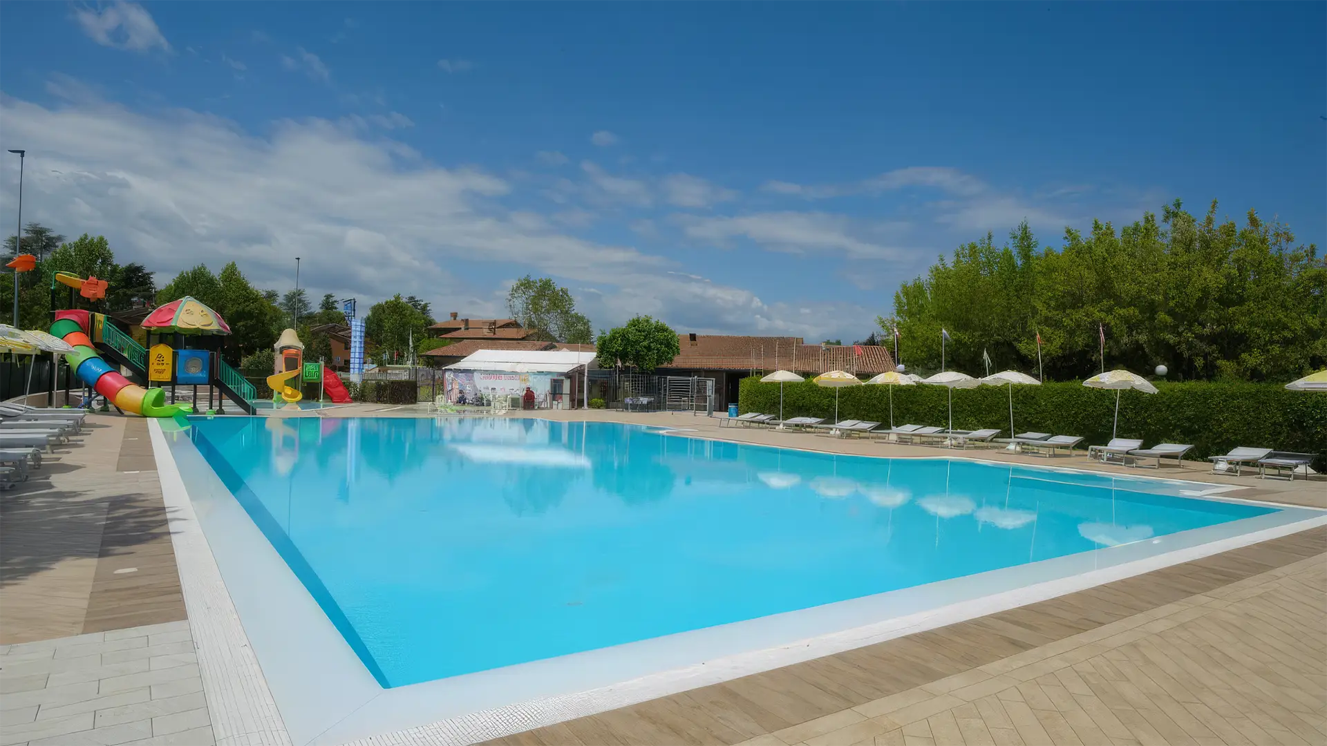 Camping Tiglio in Lugana di Sirmione direkt am Gardasee
